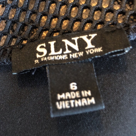 🍁SLNY LBD with Embroidery and Netted Back - Picture 4 of 5